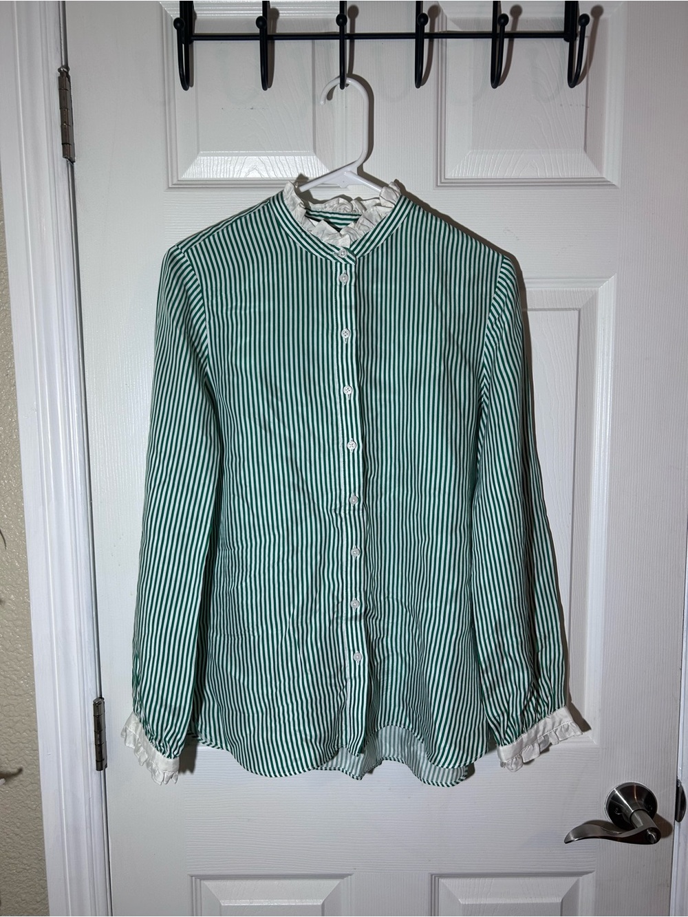 J.  Crew Green & White Drapey Striped Ruffle Collar Blouse Sz M